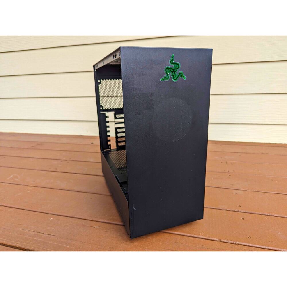 NZXT H510 Compact ATX Mid-Tower PC Gaming Case - Black